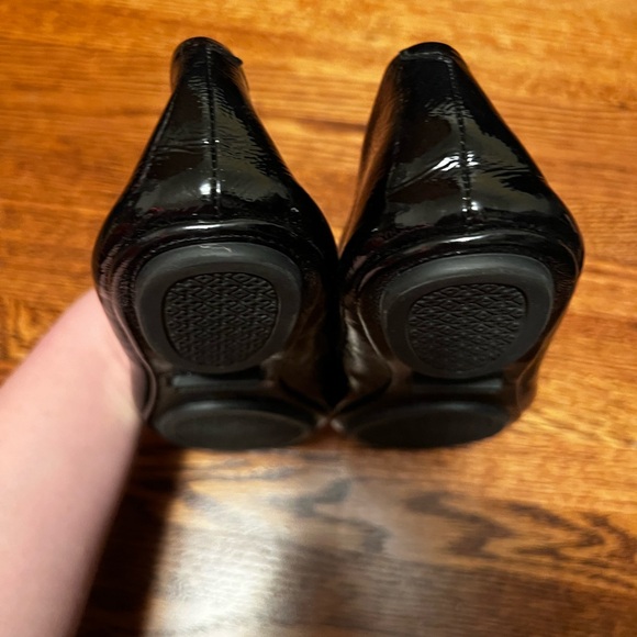 Tory Burch Black Flats - Picture 3 of 4